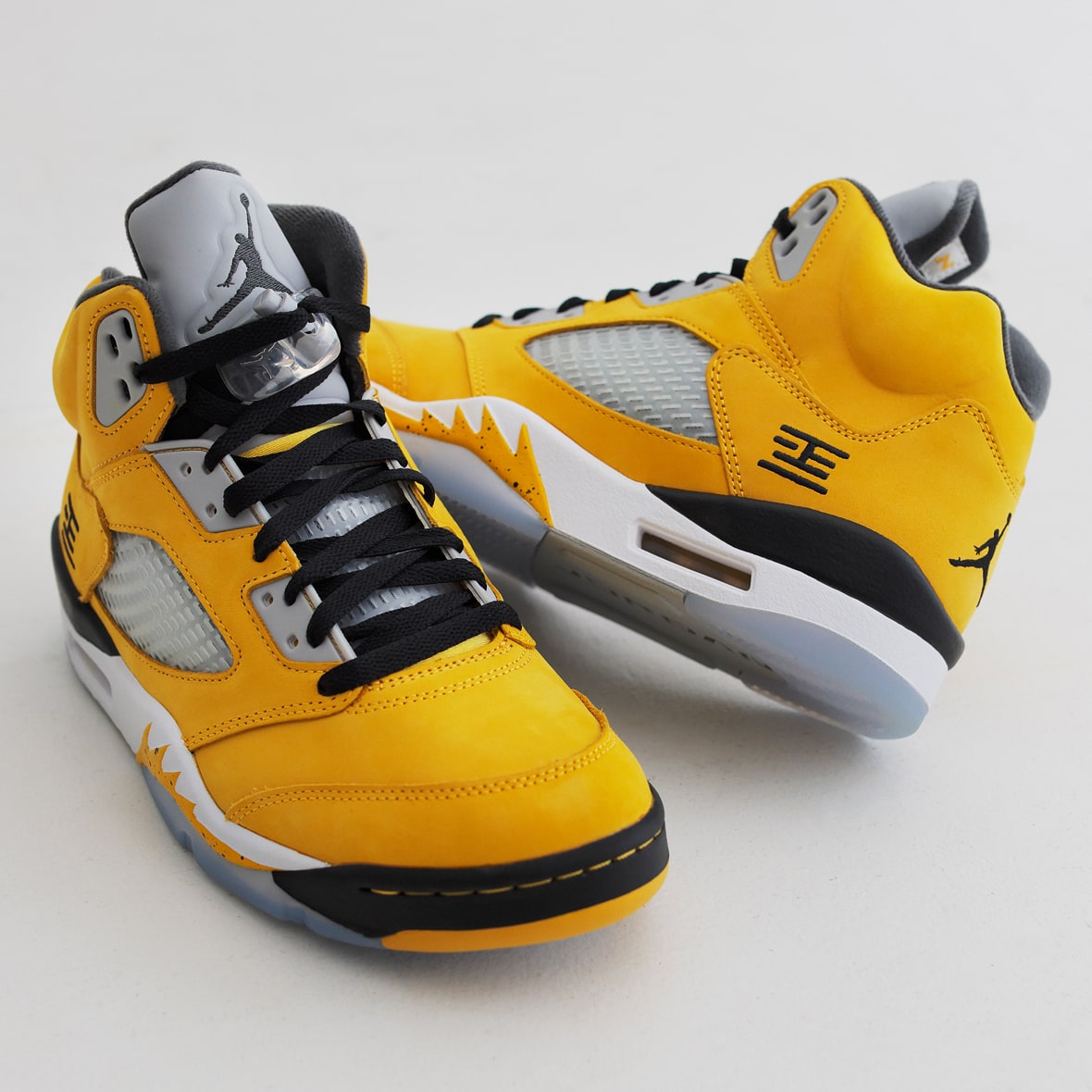 Air Jordan 5 Retro t23 "Tokyo"