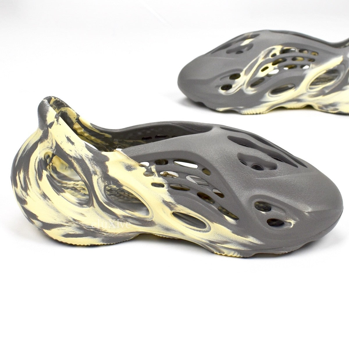 Yeezy Foam Rnnr "SPEED"